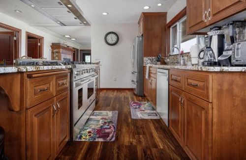 Dayton House | The Blanchard Homestead