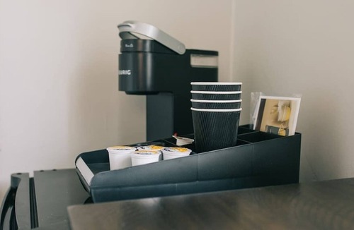 Lake City Apartment | The Blanche - Room 306