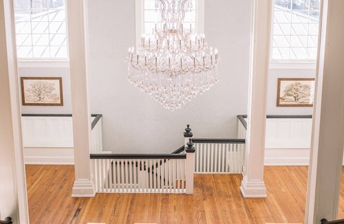Lake City Apartment | The Blanche - Room 310
