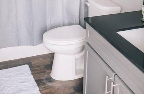 Lake City Apartment | The Blanche - Room 313