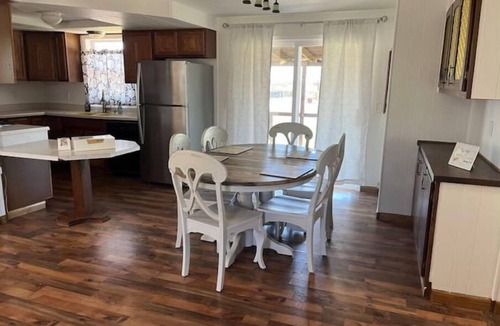 Max House | The Blecha Bungalow - your HOME away from HOME!