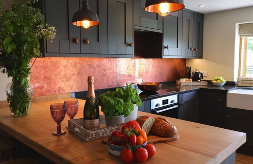 Quedgeley Apartment | The Blended Barn - Luxury Cottages