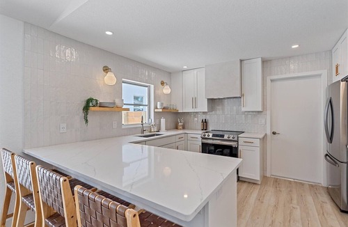 Arlington Park House | The Blessing House - Htd Pool & Spa, Close to Beaches