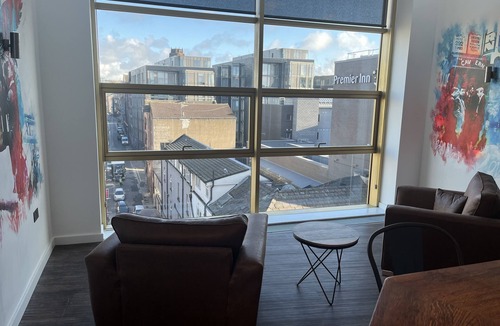 Liverpool City Centre Apartment | The Bling Hotel by UStay