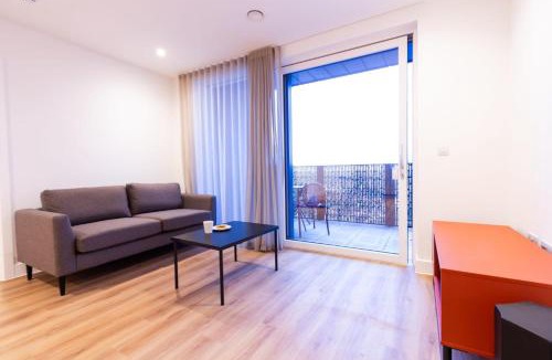 Addiscombe Apartment | The Blossoms - Croydon