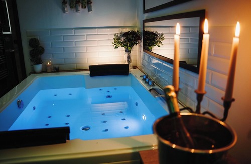 Villemandeur House | The BLR suite