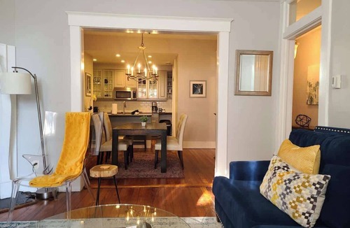 Historic District - North Apartment | The Blue Belle on Lincoln