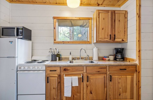 Keystone Cabin | The Blue Bird Cabin