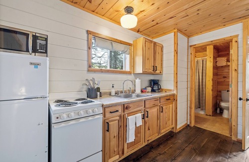 Keystone Cabin | The Blue Bird Cabin