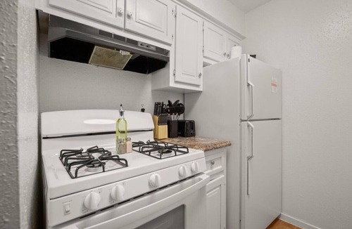 Brentwood Apartment | The Blue | Brentwood Suite Near Downtown ATX