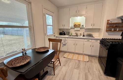 Ponca City House | The Blue Bungalow 3bed/1bath, centrally located, WiFi, monthly rates available