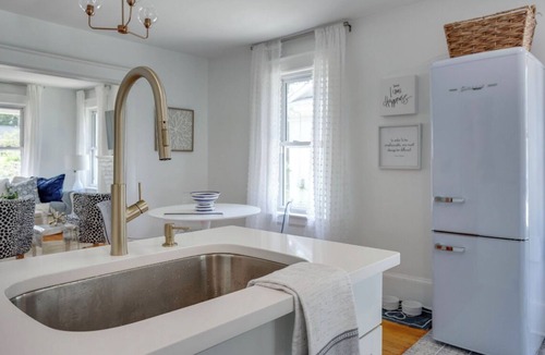 Wilmont House | The Blue Bungalow- NC State, ITB, Cameron Village