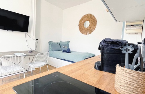 Dunkerque Centre Apartment | The blue cocoon