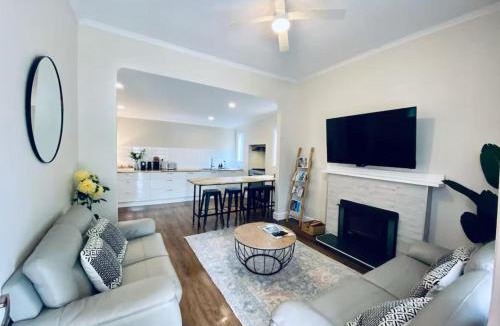 Orbost House | The Blue Cottage