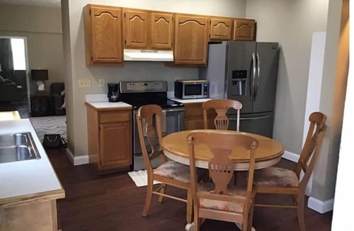 Dayton Cottage | The Blue Cottage. Close to UD