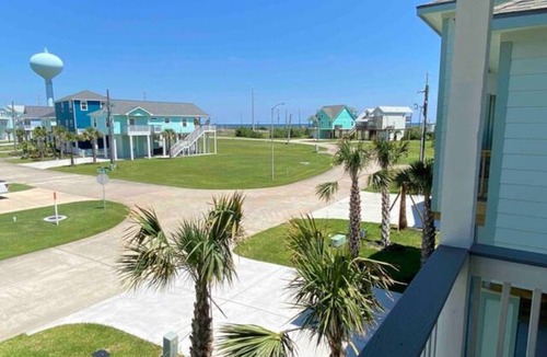 Pointe San Luis House | The Blue Crab