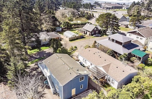 Agate Beach House | The Blue Diamond Beach Home