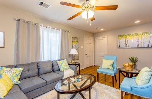 OST - South Union House | The Blue Door Bungalow - Luxury Home Downtown Houston
