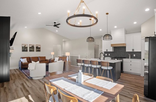 Waukee House | The Blue Haven