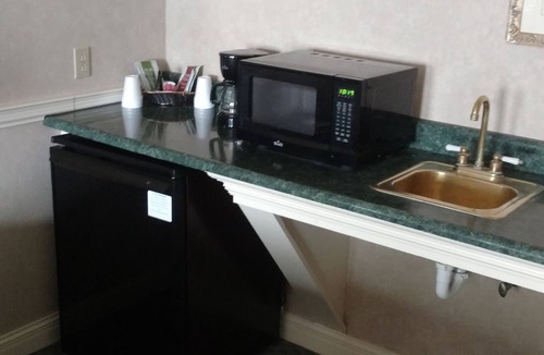 La Porte Hotel | The Blue Heron Inn