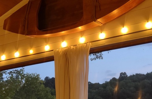 Kelso Cottage | The Blue Heron - Lake Side Chalet