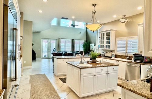 Ellenton House | The Blue Heron Riverfront Retreat