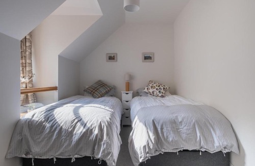 Gardenstown House | The Blue Hoose