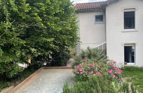 Courniou House | The blue house