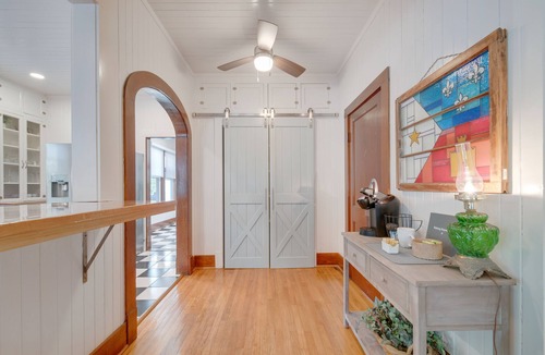 Freetown - Port Rico House | The Blue House - Historic & Completely Updated, Walkable!