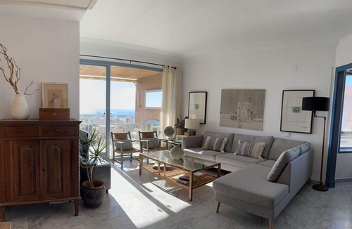 La Vila Olimpica del Poblenou Apartment | THE BLUE HOUSE otherwise discover Barcelona which sees the sea from the terrace