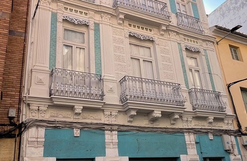 Sagunto House | The blue house Sagunto