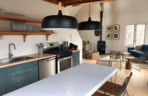 Pine Plains House | The Blue House - St. Peter Hill Summit