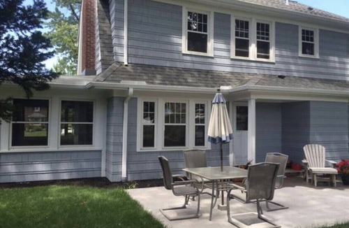 Erie House | The Blue House with Lake Views