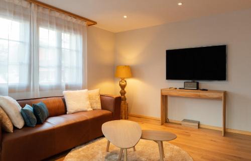 Grindelwald Apartment | The Blue Ice Apartment - GRINDELHOMES