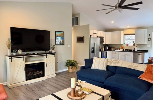 Kabletown House | The Blue Jay | New House in the Woods