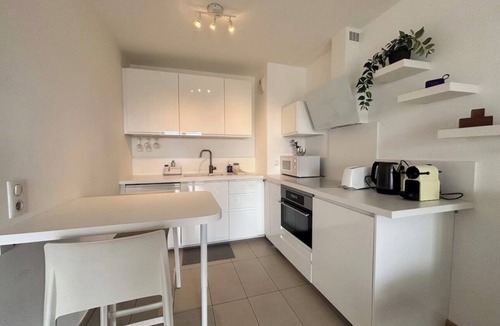 Croix-d'Argent Apartment | The blue jewel box of the Arbre Blanc