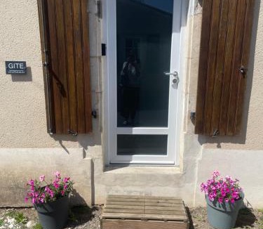 Le Langon Apartment | The blue lotus gite and spa