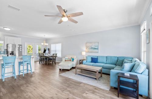 Morgantown House | The Blue Mermaid Walk to Beach! Dog Friendly Heated Pool Fire Pit 2KingSte