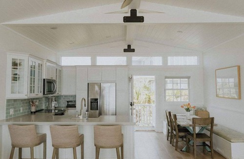 Shell Island House | The Blue Moon Cottage