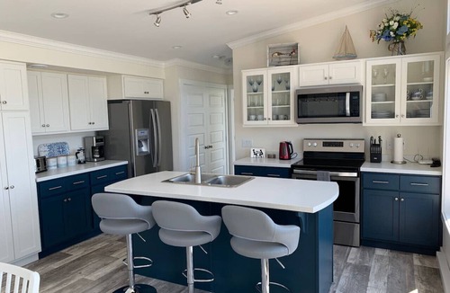 Colindale House | The Blue Pearl: 3 - Bedroom Executive Class Villa