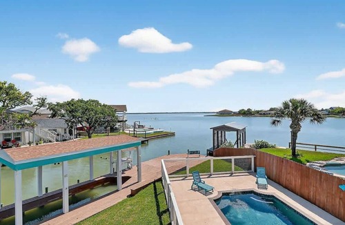 Rockport House | The Blue Pearl