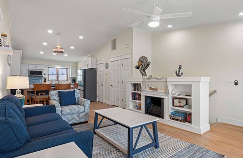 Kitty Hawk House | The Blue Pelican: Semi-Oceanfront | Shared Pool