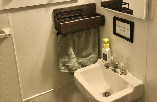 Colton Cabin | The Blue Roost