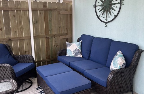 Tranquil Harbour House | The Blue Sea Bungalow