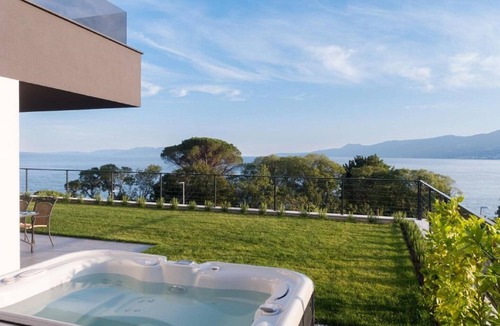 Sarsoni Apartment | The Blue Star in Rijeka