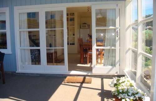 Paraparaumu House | THE BLUE TRIANGLE - two storey sunny bach