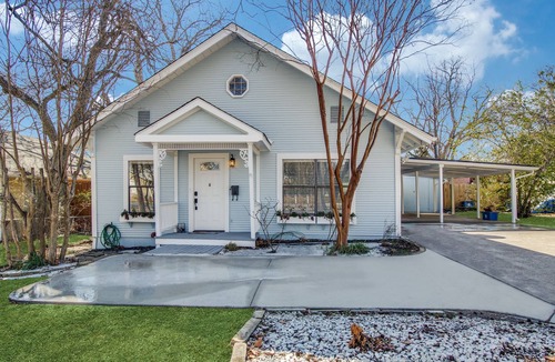 Rockwall House | ★“The Bluebonnet”★Child/Pet Friendly★Downtown★