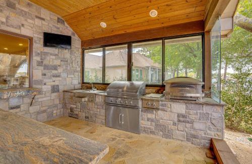 Cedar Creek Reservoir House | The Bluewater Bungalow - Luxe Cedar Creek Lake Gem