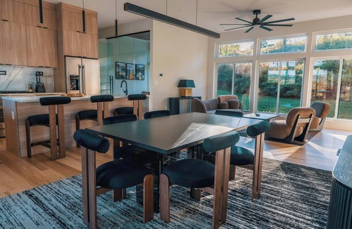 Town of Marlborough House | The Bluff: Designer | Views | Pool | Hot Tub