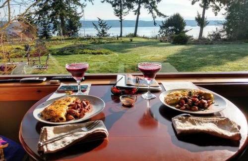 Oak Harbor Bed & Breakfast | The Bluff on Whidbey